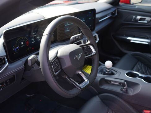 Used 2025 Ford Mustang GT Premium w/ GT Performance Package image 31