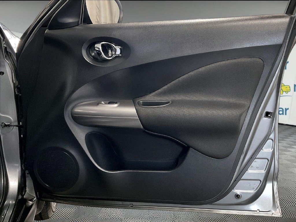 Used 2013 Nissan Juke SV AWD/4WD image 12