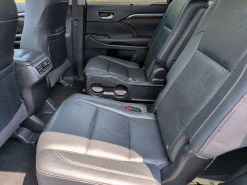 Used 2016 Toyota Highlander Limited Platinum w/ Protection Package #3 AWD/4WD image 39