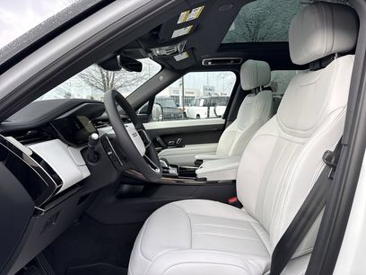 Used 2025 Land Rover Range Rover Sport SE