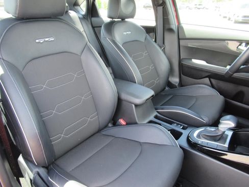 Used 2024 Kia Forte GT-Line FWD image 9