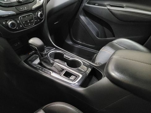 Used 2022 Chevrolet Equinox Premier AWD/4WD image 26