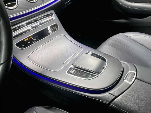 Used 2022 Mercedes-Benz E 350 Sedan image 20