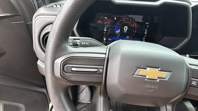 Used 2023 Chevrolet Colorado W/T RWD image 23