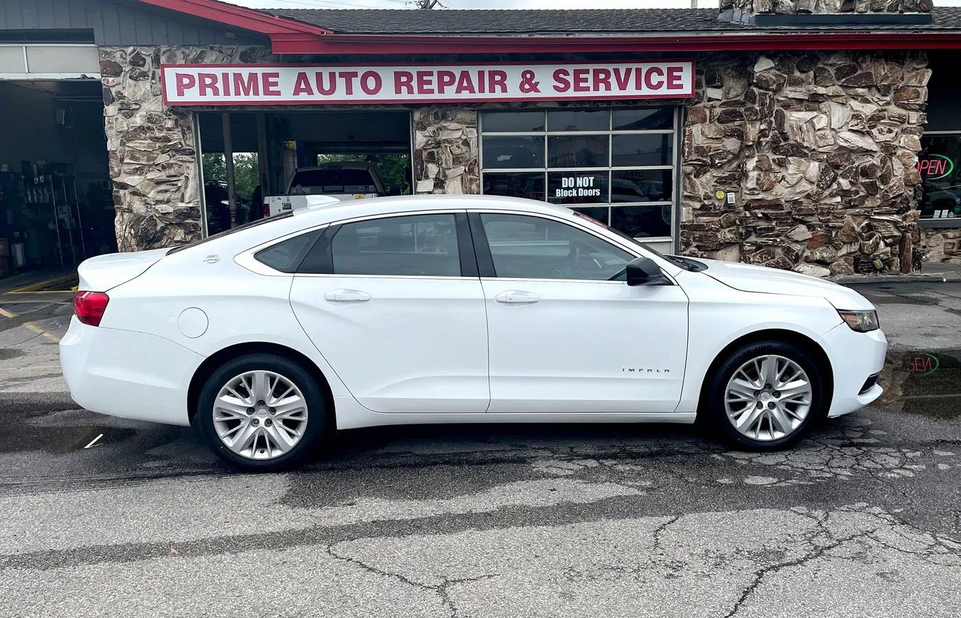 Used 2018 Chevrolet Impala LS FWD image 8
