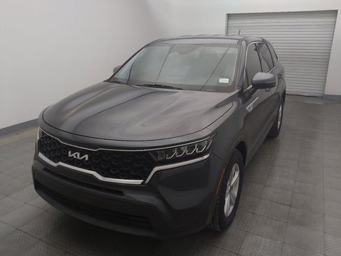 Used 2022 Kia Sorento LX FWD image 15