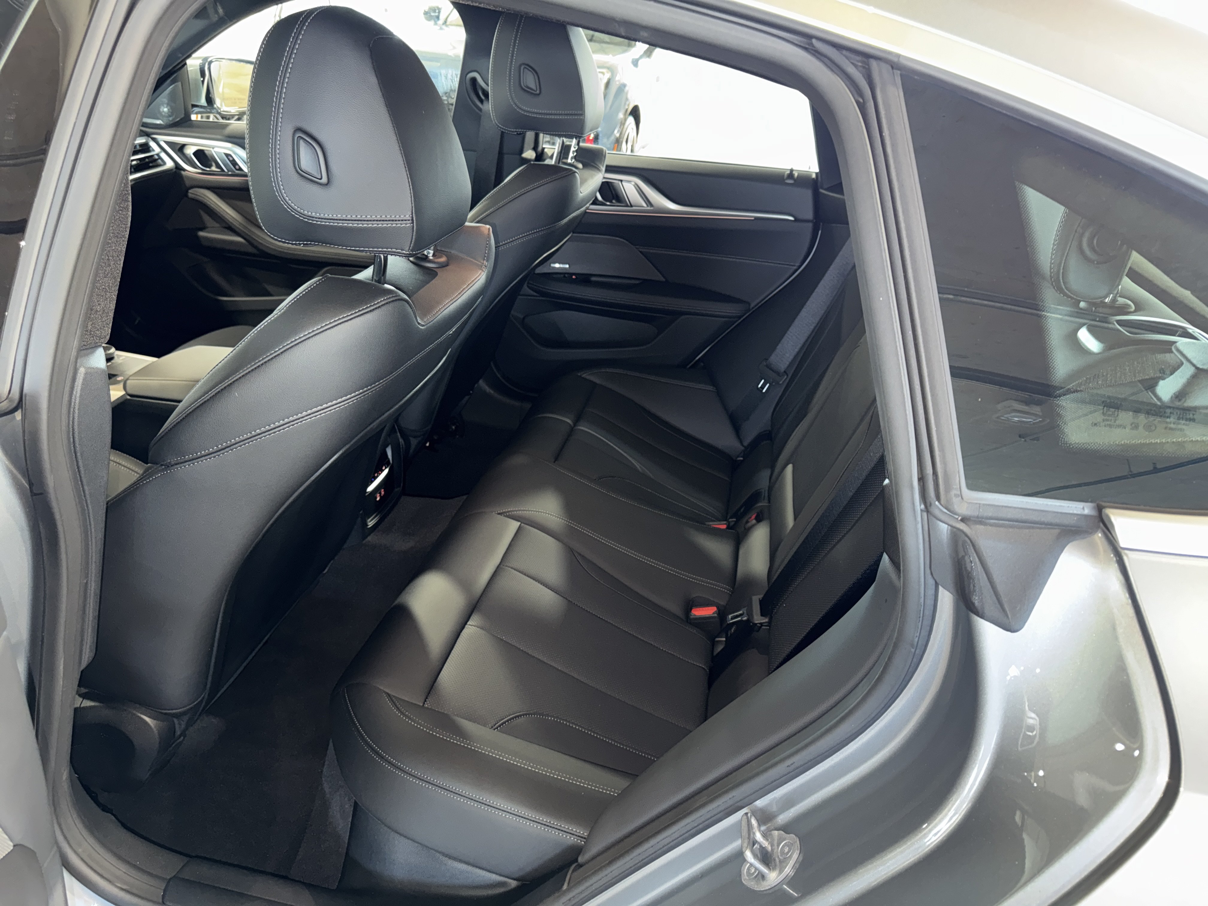 Certified 2025 BMW 430i w/ Premium Package RWD image 15