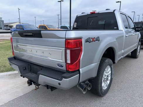 Used 2022 Ford F250 Limited AWD/4WD image 3
