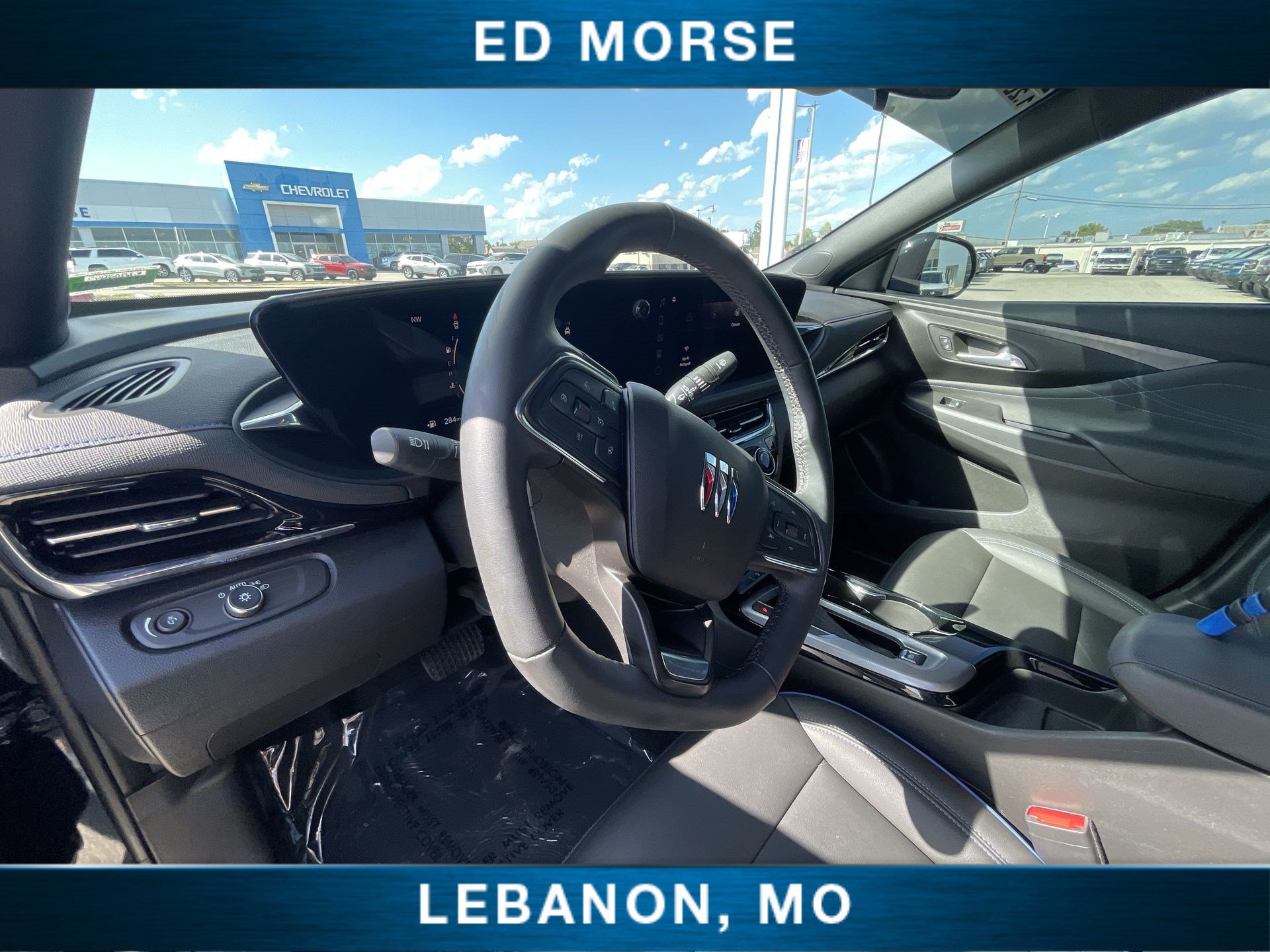 Used 2025 Buick Envista Sport Touring w/ Experience Buick Package FWD image 10