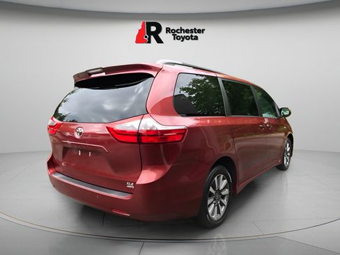 Certified 2020 Toyota Sienna XLE w/ XLE Navigation Package AWD/4WD image 7