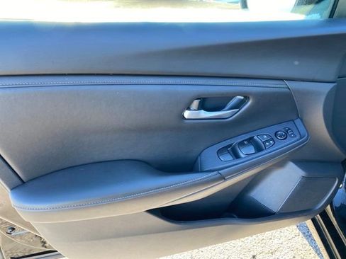 Used 2024 Nissan Sentra SV image 14