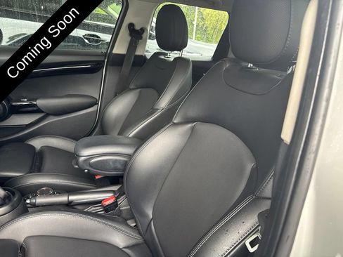 Used 2018 MINI Cooper S FWD image 9