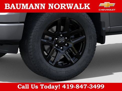 New 2025 Chevrolet Silverado 1500 RST w/ Dark Appearance Package AWD/4WD image 9