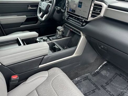 Used 2023 Toyota Tundra Limited AWD/4WD image 17