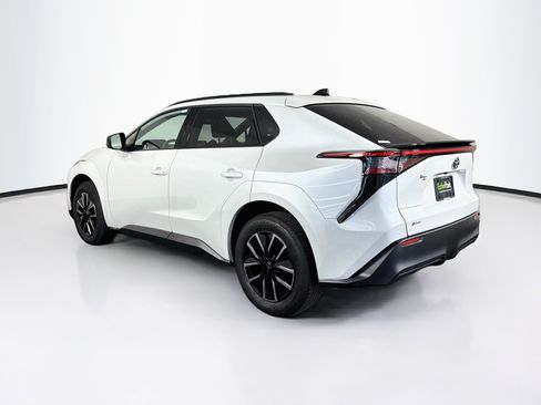 Used 2026 Toyota bZ FWD image 5