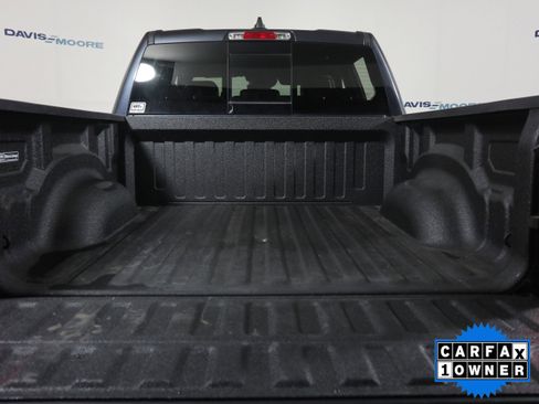 Used 2021 RAM 1500 Laramie w/ Sport Appearance Package image 8