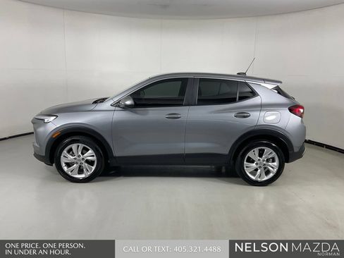 Used 2025 Buick Encore GX Preferred FWD image 9