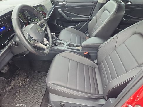 Certified 2023 Volkswagen Jetta SE FWD image 27