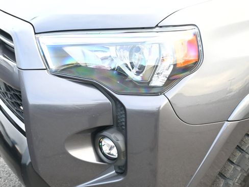 Used 2021 Toyota 4Runner Venture w/ Moonroof Package image 12