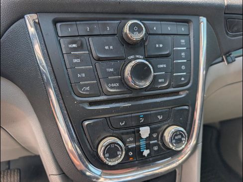 Used 2013 Buick Encore Convenience FWD image 12