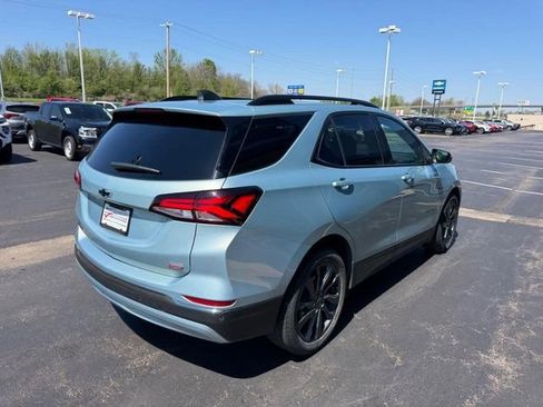 Used 2022 Chevrolet Equinox RS w/ RS Leather Package image 5