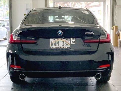 Used 2023 BMW 330i Sedan w/ Parking Assistance Package RWD image 4