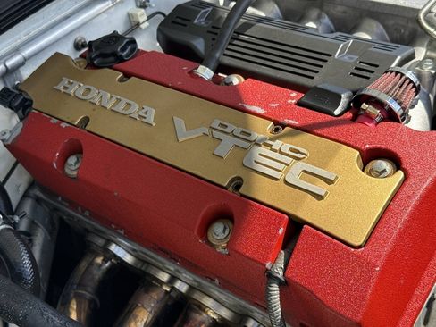 Used 2006 Honda S2000 image 14