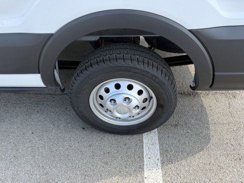 Used 2024 Ford Transit 250 148 High Roof AWD image 7