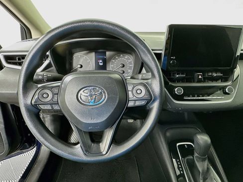 Certified 2025 Toyota Corolla LE FWD image 11