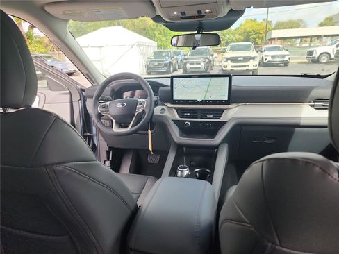 New 2026 Ford Explorer Active w/ Active Comfort Package image 21