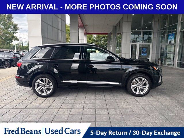 Used 2023 Audi Q7 3.0T Premium Plus AWD/4WD image 3