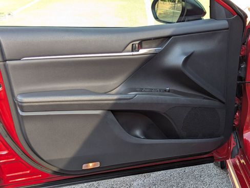 Used 2023 Toyota Camry XSE image 8