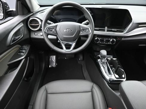 Used 2026 Chevrolet Trax ACTIV w/ Driver Confidence Package image 10