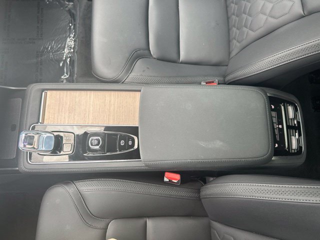 Certified 2025 Volvo XC90 B5 Core AWD/4WD image 27