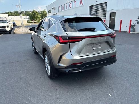Used 2022 Lexus NX 350h AWD image 11