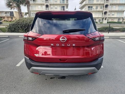 Used 2023 Nissan Rogue S image 4