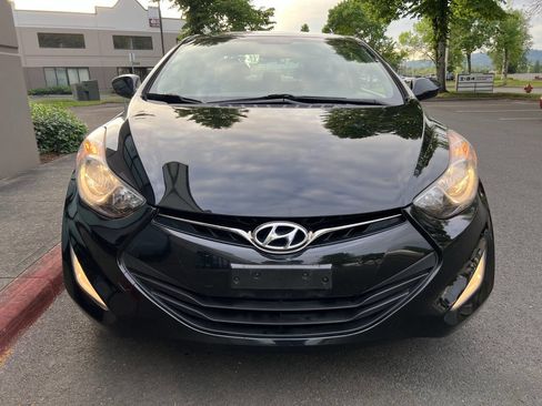 Used 2013 Hyundai Elantra FWD image 6