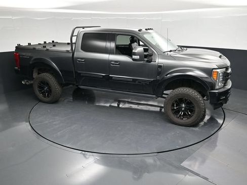 Used 2018 Ford F250 Lariat w/ Lariat Ultimate Package AWD/4WD image 48