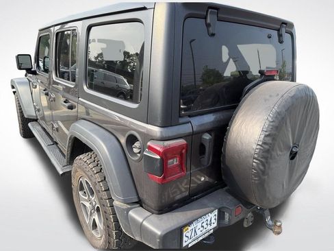 Used 2019 Jeep Wrangler Unlimited Sport S AWD/4WD image 4