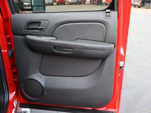 Used 2014 Chevrolet Silverado 2500 LTZ w/ LTZ Plus Package image 24