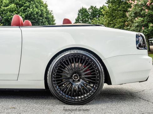 Used 2016 Rolls-Royce Dawn RWD image 5