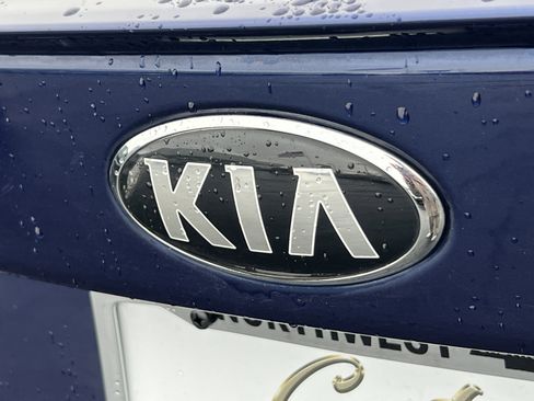 Used 2019 Kia Optima S image 8