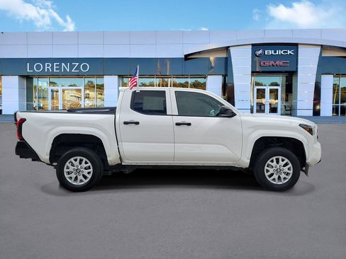Used 2024 Toyota Tacoma SR AWD/4WD image 4