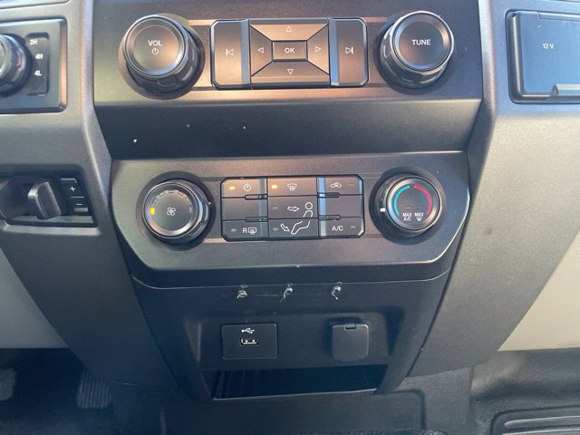 Used 2021 Ford F550 4x4 Regular Cab Super Duty image 27