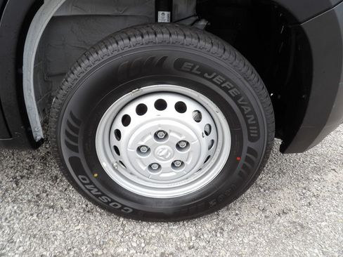 Used 2025 RAM ProMaster 2500 w/ U-Haul Equipment Group FWD image 52