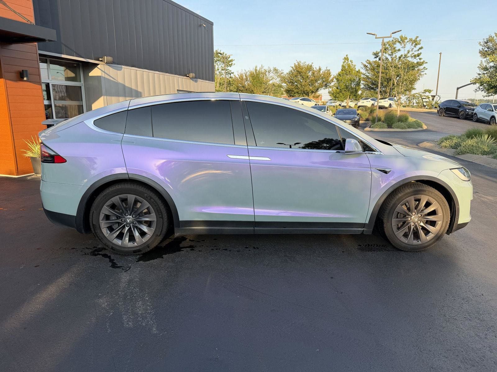 Used 2018 Tesla Model X 75D AWD/4WD image 9