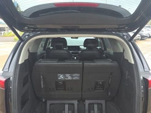 Used 2022 Kia Carnival SX Prestige FWD image 7