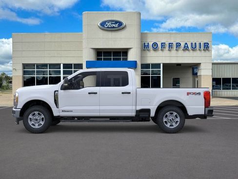 New 2026 Ford F250 XLT w/ FX4 Off-Road Package image 25