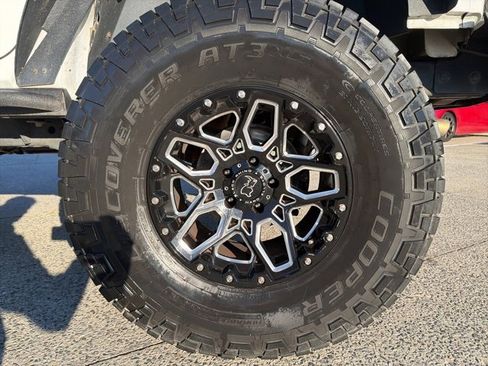 Used 2015 Jeep Wrangler Unlimited Sahara w/ Connectivity Group image 16