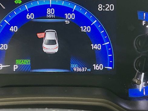 Certified 2022 Toyota Corolla LE FWD image 11